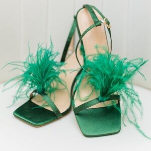 Green feather ankle strap heels size 39/8